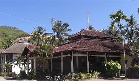 Kuta Indah Hotel Εξωτερικό φωτογραφία