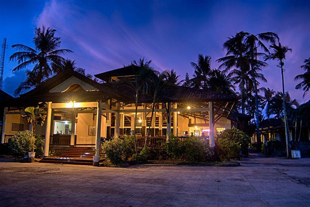 Kuta Indah Hotel Εξωτερικό φωτογραφία