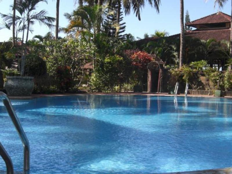 Kuta Indah Hotel Εξωτερικό φωτογραφία