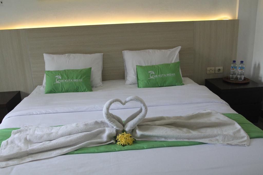 Kuta Indah Hotel Εξωτερικό φωτογραφία