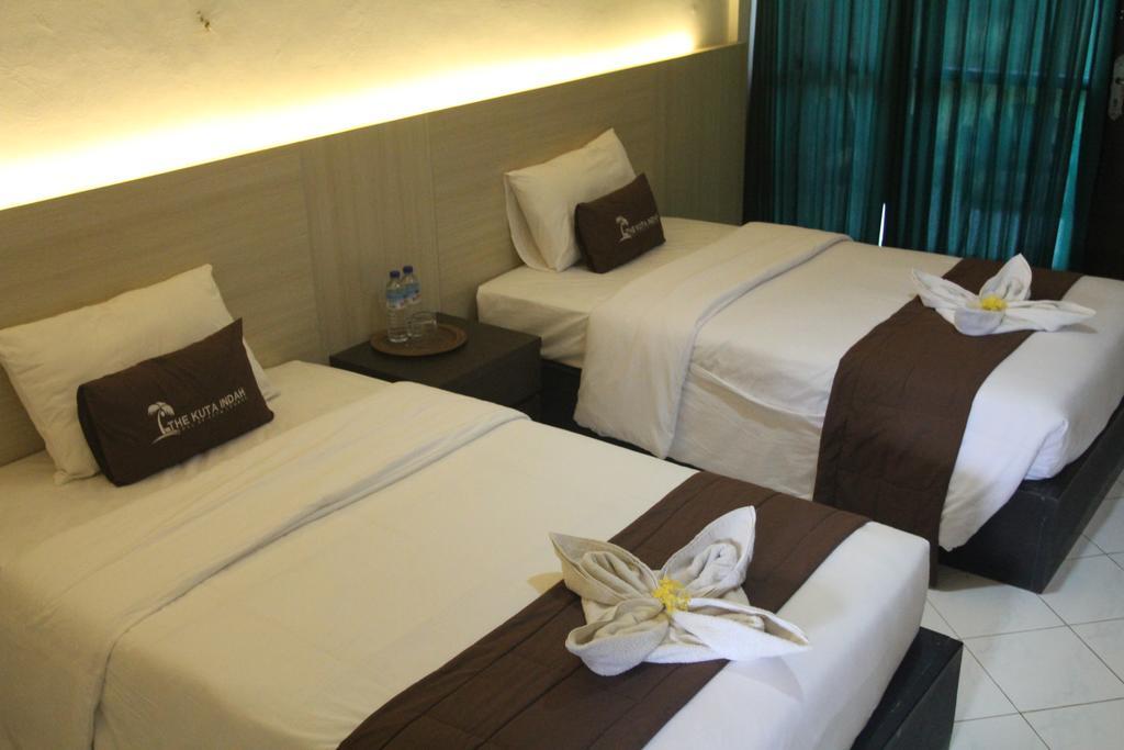 Kuta Indah Hotel Εξωτερικό φωτογραφία