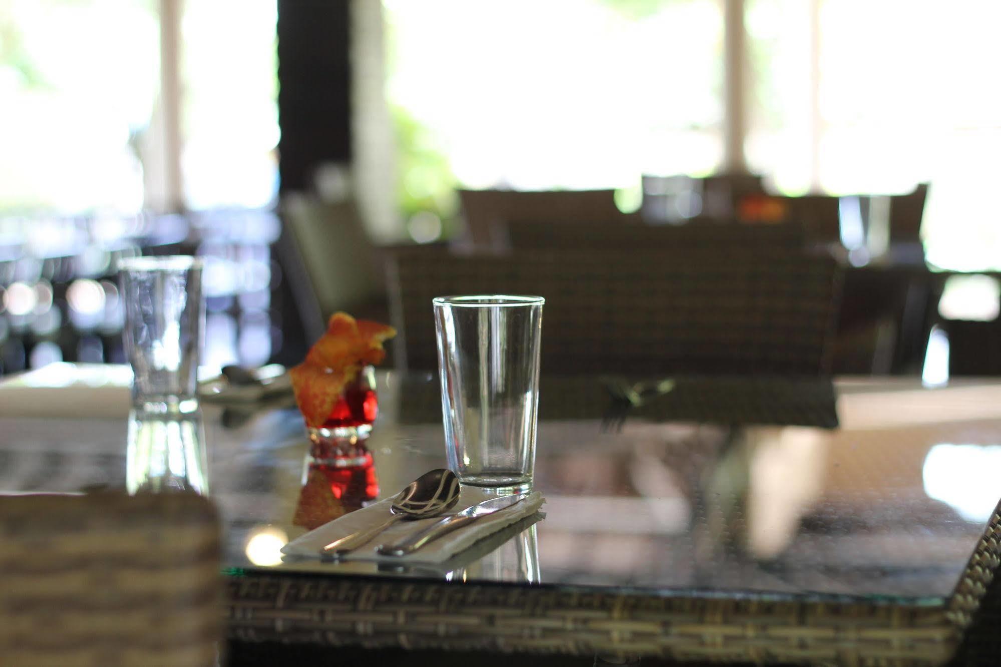 Kuta Indah Hotel Εξωτερικό φωτογραφία