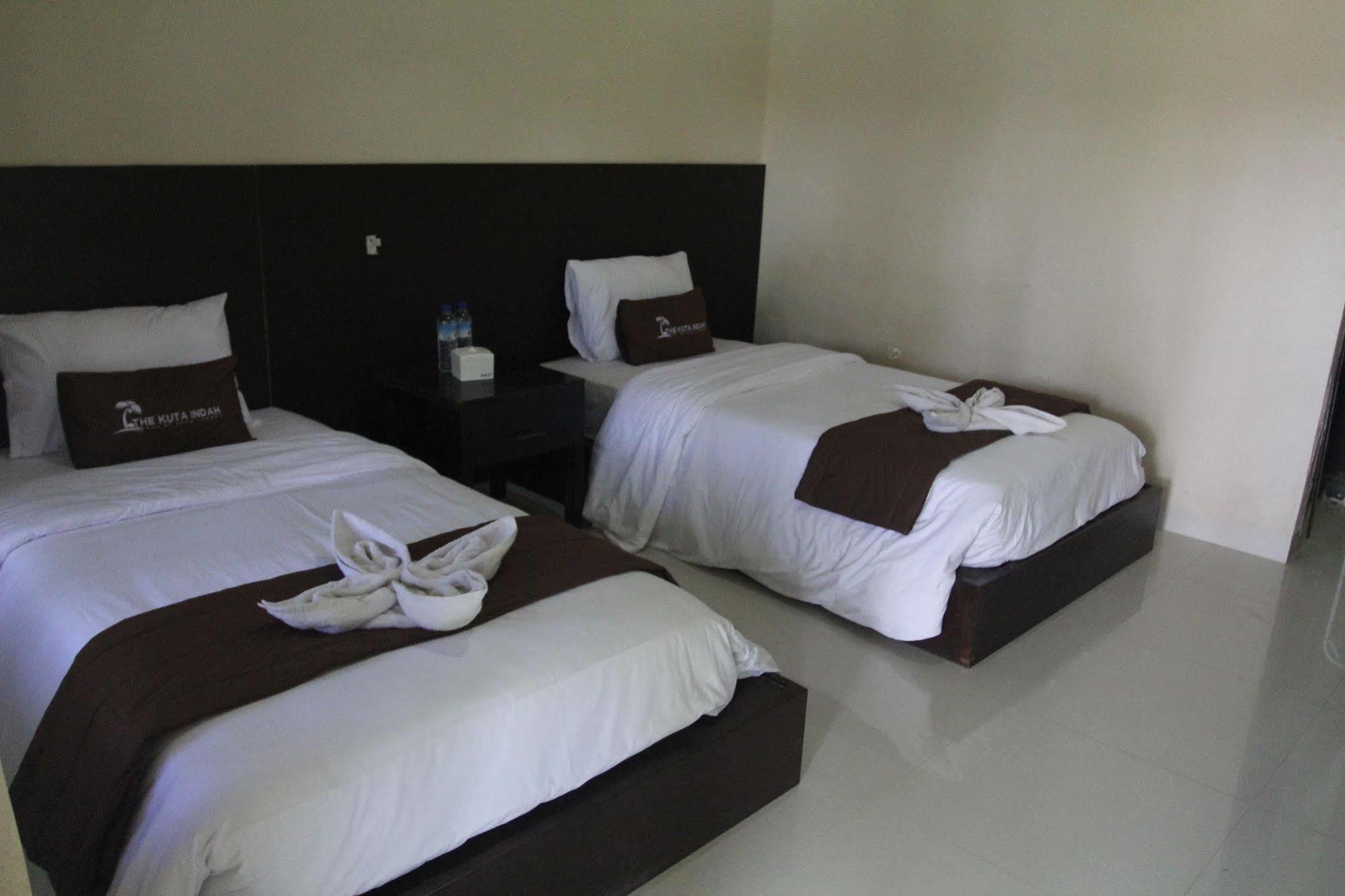 Kuta Indah Hotel Εξωτερικό φωτογραφία