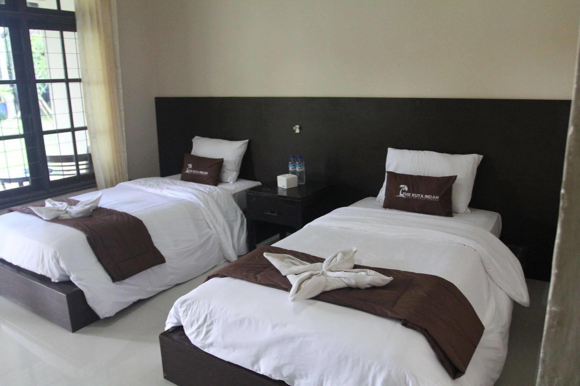 Kuta Indah Hotel Εξωτερικό φωτογραφία