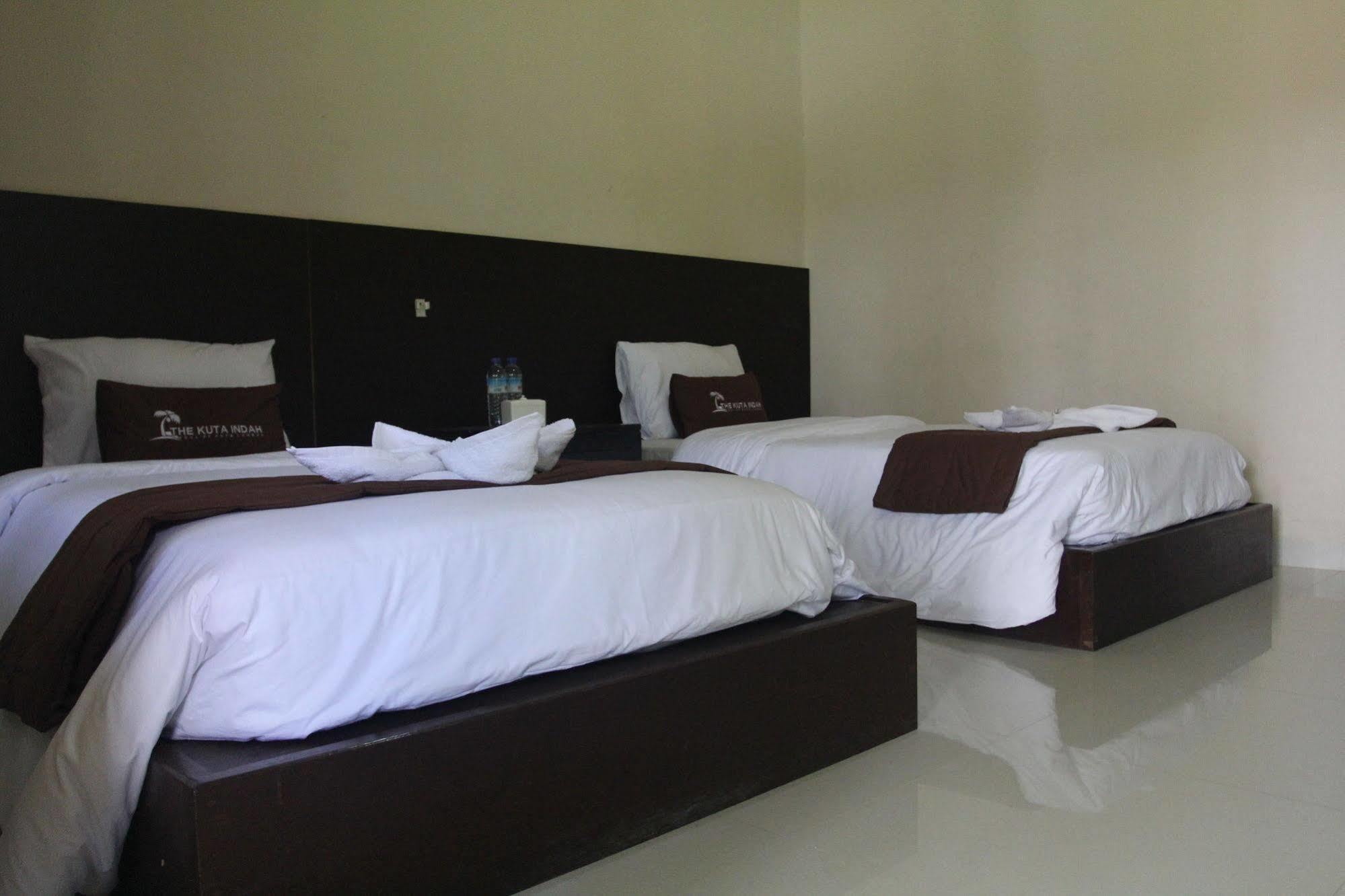 Kuta Indah Hotel Εξωτερικό φωτογραφία