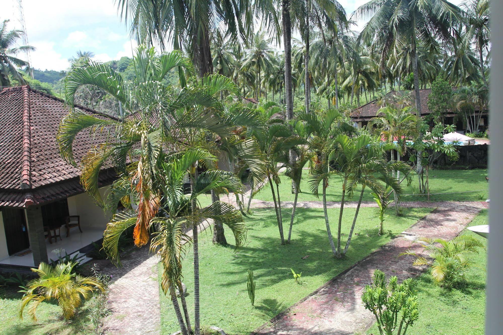 Kuta Indah Hotel Εξωτερικό φωτογραφία