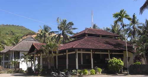 Kuta Indah Hotel Εξωτερικό φωτογραφία