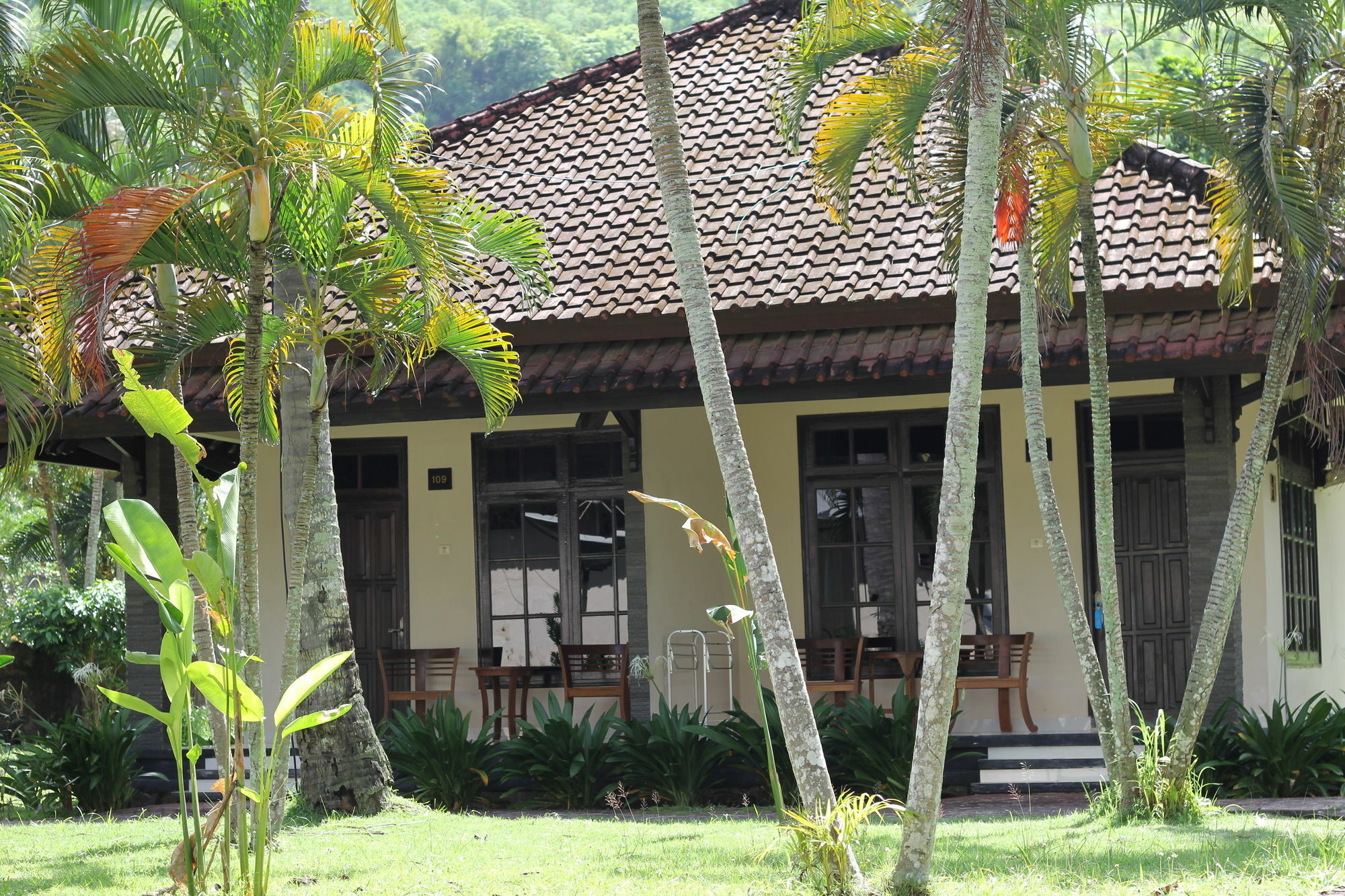 Kuta Indah Hotel Εξωτερικό φωτογραφία